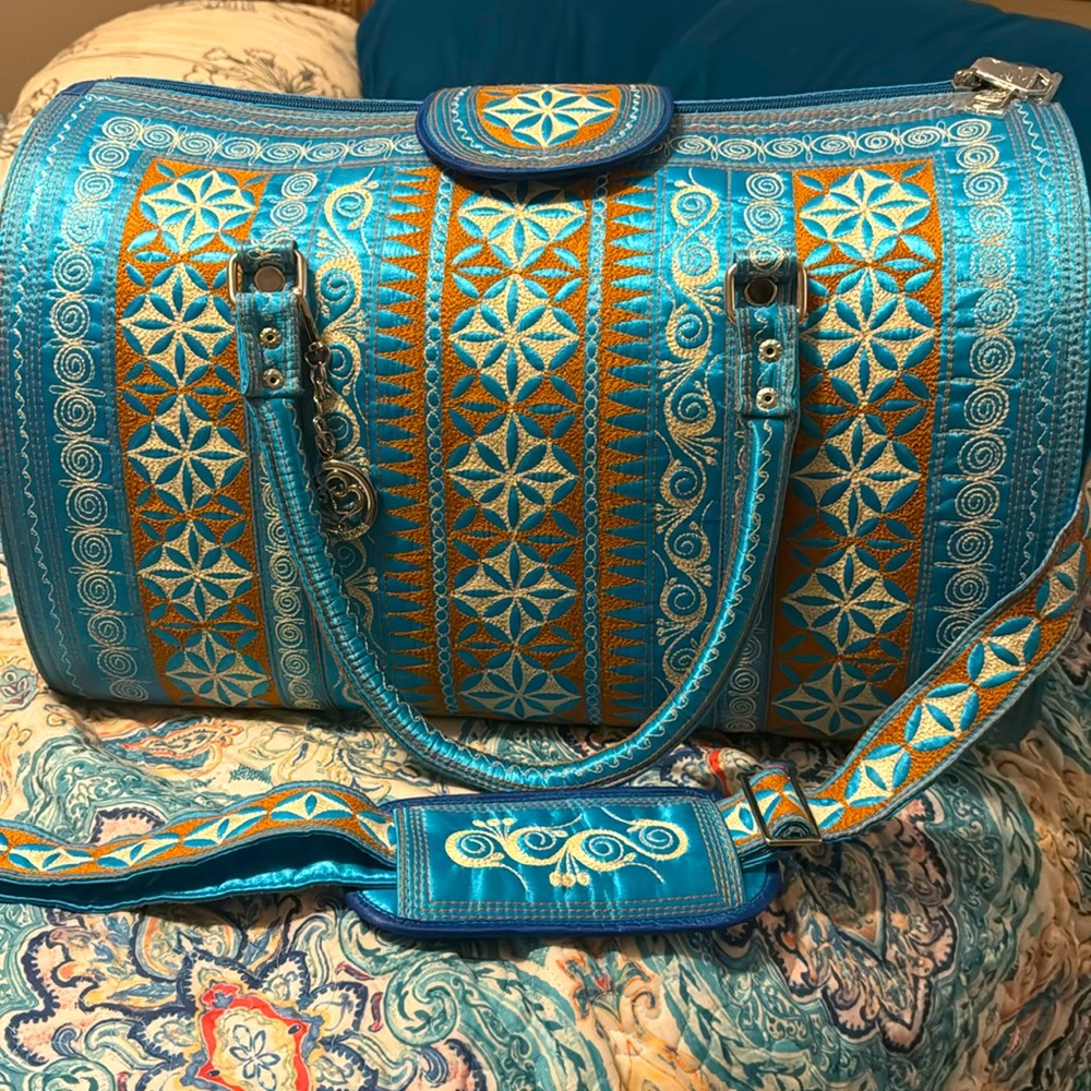 Banda Bags Surya Weekender.